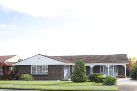 Photo of property in 147 Prince Regent Drive, Farm Cove, Auckland, 2012