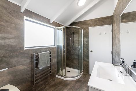 Photo of property in 61a Jaemont Avenue, Te Atatu South, Auckland, 0610