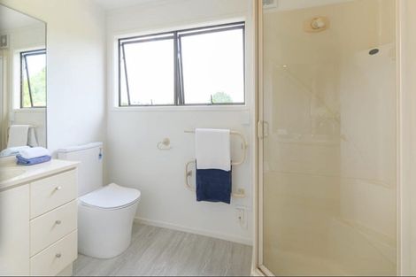 Photo of property in 12 Orinda Close, Botany Downs, Auckland, 2010
