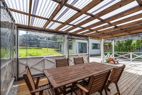 Photo of property in 50 Athena Drive, Totara Vale, Auckland, 0629