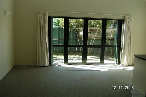 Photo of property in 4/89 Portage Road, New Lynn, Auckland, 0600