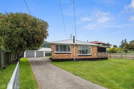 Photo of property in 4 John Road, Fairy Springs, Rotorua, 3015