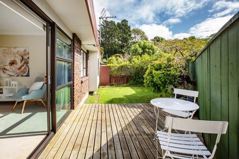 Photo of property in 282c Main Road, Tawa, Wellington, 5028