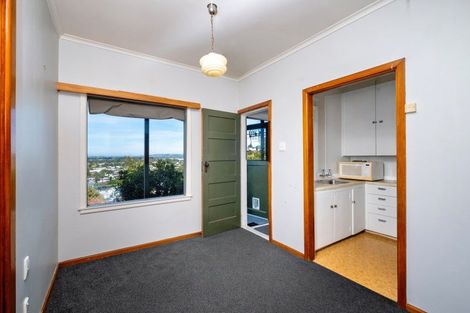 Photo of property in 18 Guys Hill Road, Hospital Hill, Napier, 4110