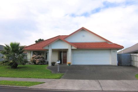 Photo of property in 1 Carniew Place, Dannemora, Auckland, 2016