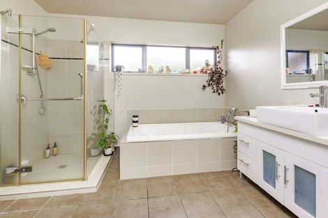 Photo of property in 165 Settlement Road, Papakura, 2110