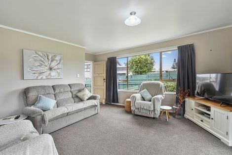 Photo of property in 2/19 Tatariki Street, Rosehill, Papakura, 2113