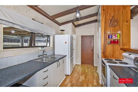 Photo of property in 10 Jordan Street, Hikurangi, 0114