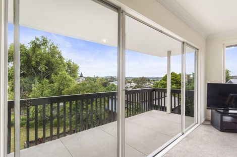 Photo of property in 29 Riverhills Avenue, Pakuranga Heights, Auckland, 2010