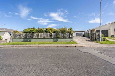 Photo of property in 27 Lothian Crescent, Strathern, Invercargill, 9812