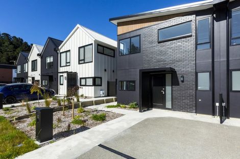 Photo of property in 12 Betty Boyes Street, Wallaceville, Upper Hutt, 5018