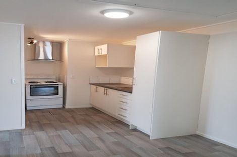 Photo of property in 102 Kilbirnie Crescent, Kilbirnie, Wellington, 6022