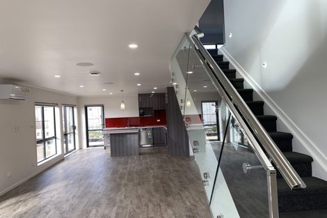 Photo of property in 4a Kelman Road, Kelston, Auckland, 0602