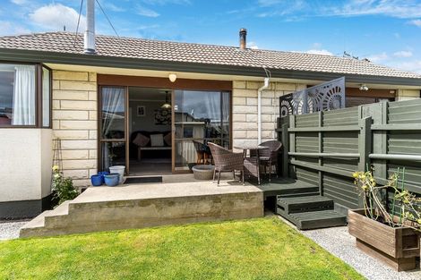 Photo of property in 122b Macandrew Road, South Dunedin, Dunedin, 9012