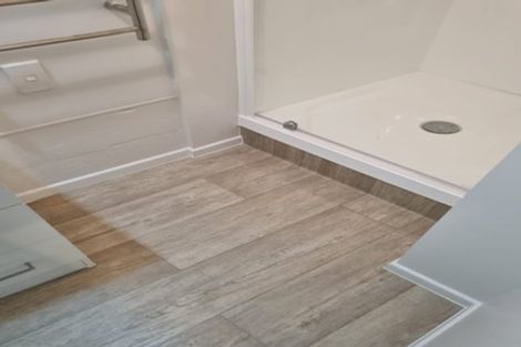 Photo of property in 102 Saddleback Rise, Murrays Bay, Auckland, 0630