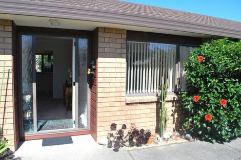Photo of property in 94 Cedar Drive, Paraparaumu Beach, Paraparaumu, 5032