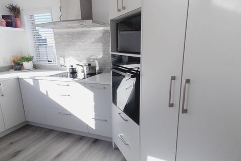 Photo of property in 107 Ashton Fitchett Drive, Brooklyn, Wellington, 6021