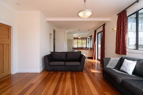Photo of property in 94 Eden Street, Island Bay, Wellington, 6023