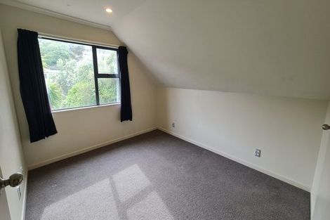 Photo of property in 30a Domanski Crescent, Owhiro Bay, Wellington, 6023