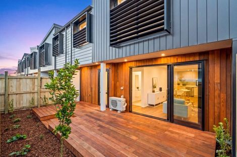 Photo of property in 2/70 Isleworth Road, Bishopdale, Christchurch, 8053