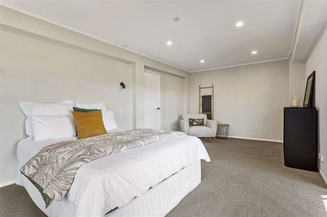 Photo of property in 133 Sandspit Road, Shelly Park, Auckland, 2014