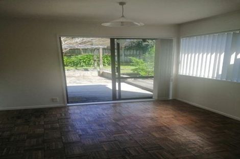 Photo of property in 2/13 Rapallo Place, Farm Cove, Auckland, 2012