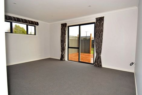 Photo of property in 85 Kilmarnock Street, Wallacetown, 9816