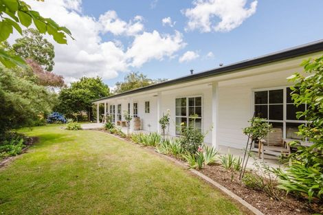 Photo of property in 14 Aerodrome Road, Dannevirke, 4972