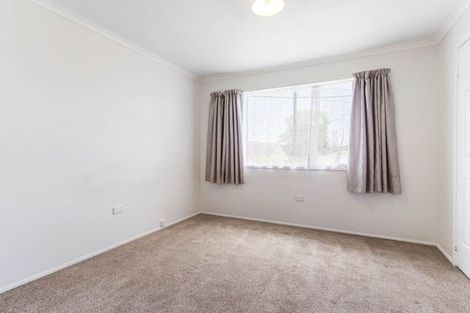 Photo of property in 12 Ranch Avenue, Beach Haven, Auckland, 0626