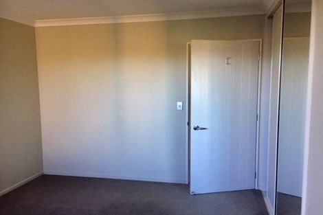 Photo of property in 19 Papaumu Green, Parklands, Christchurch, 8083