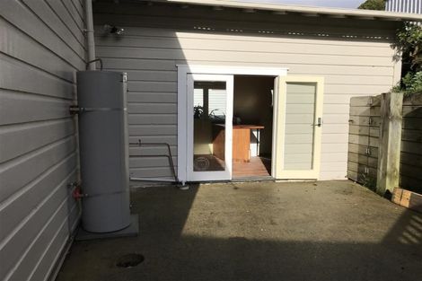 Photo of property in 68 Mitchell Street, Brooklyn, Wellington, 6021