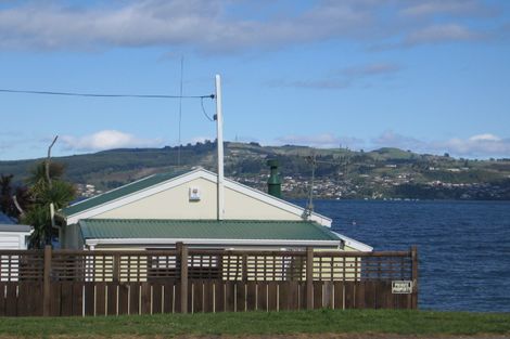 Photo of property in 201 Lake Terrace, Waipahihi, Taupo, 3330