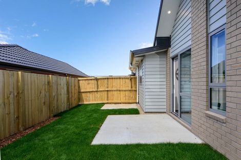 Photo of property in 50 Waruhia Crescent, Rototuna North, 3281