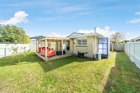 Photo of property in 8b Barraud Street, Avalon, Lower Hutt, 5011