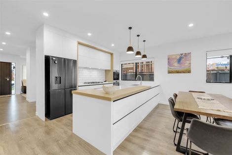 Photo of property in 9 Puruatanga Drive, Flat Bush, Auckland, 2019