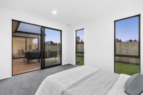 Photo of property in 5 Onyx Street, Albert Town, Wanaka, 9305