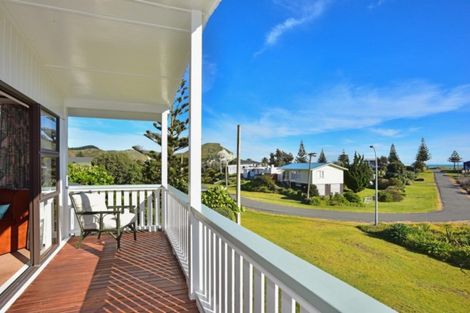 Photo of property in 33 Kuku Avenue, Mahia, 4198