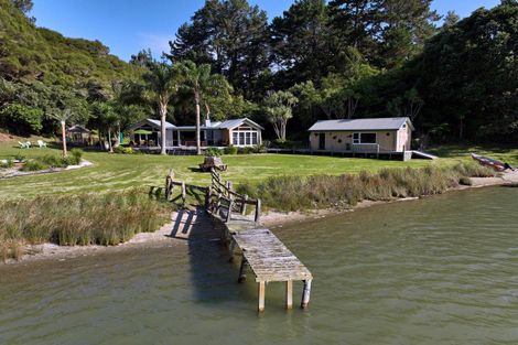 Photo of property in 1 Ohakana Island, Ohakana Island, Whakatane, 3198
