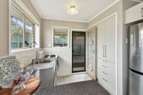 Photo of property in 2/19 Tatariki Street, Rosehill, Papakura, 2113