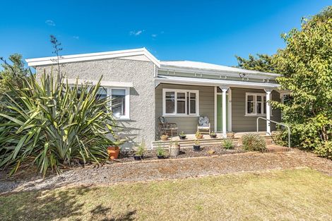 Photo of property in 42 Gloag Street, Waverley, 4510