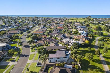 Photo of property in 16 Santa Barbara Drive, Papamoa Beach, Papamoa, 3118