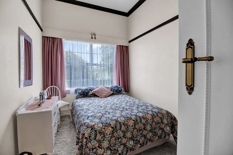 Photo of property in 53 Fantham Street, Hawera, 4610