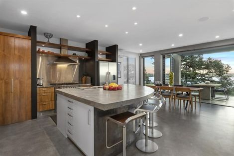 Photo of property in 2/272 Hurstmere Road, Takapuna, Auckland, 0622