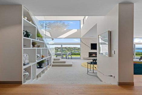 Photo of property in 6 Gazelle Lane, Redcliffs, Christchurch, 8081