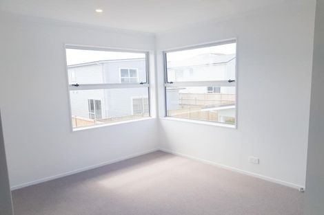 Photo of property in 5 Tyler Davies Drive, Red Beach, 0932