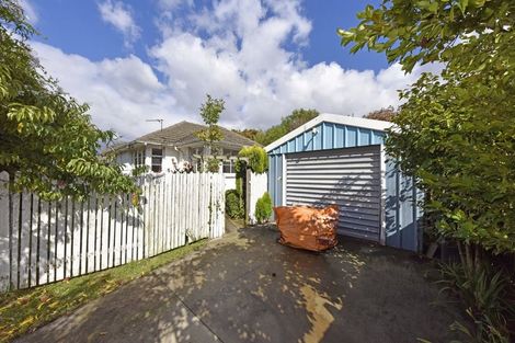 Photo of property in 1/15 Defoe Place, Waltham, Christchurch, 8023