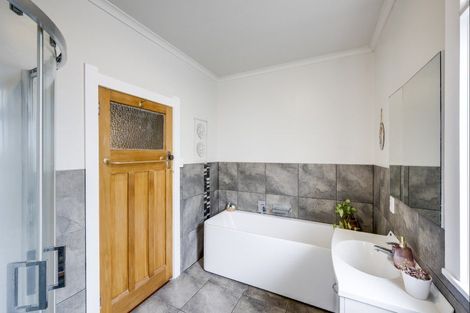 Photo of property in 57 Nelson Crescent, Napier South, Napier, 4110