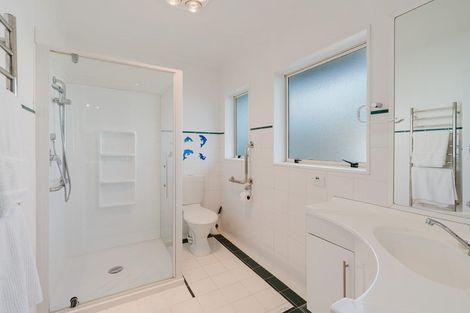 Photo of property in 35 Alison Street, Hamilton Lake, Hamilton, 3204