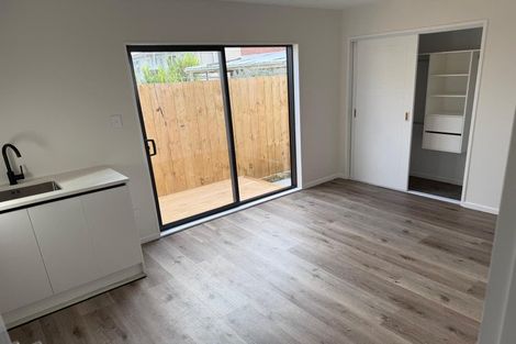 Photo of property in 67b Hutchinsons Road, Bucklands Beach, Auckland, 2014