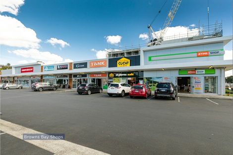 Photo of property in 55 Glencoe Road, Browns Bay, Auckland, 0630